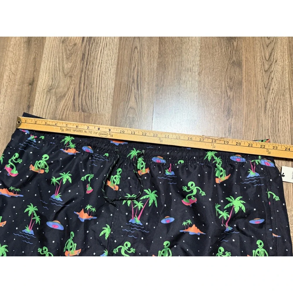 No Boundaries Shorts Men Size XXL Black Swim Trunks Alien UFO Palm Trees